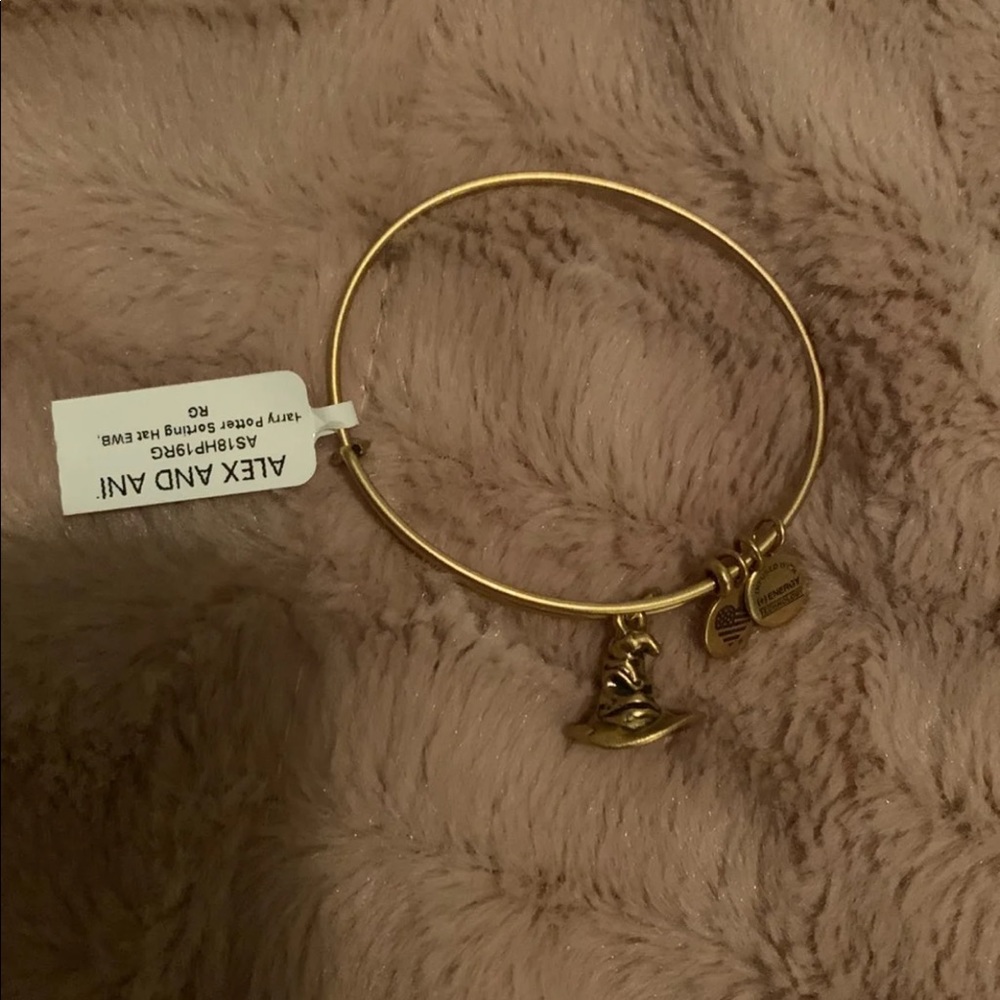 NWT Harry Potter Sorting Hat Bangle